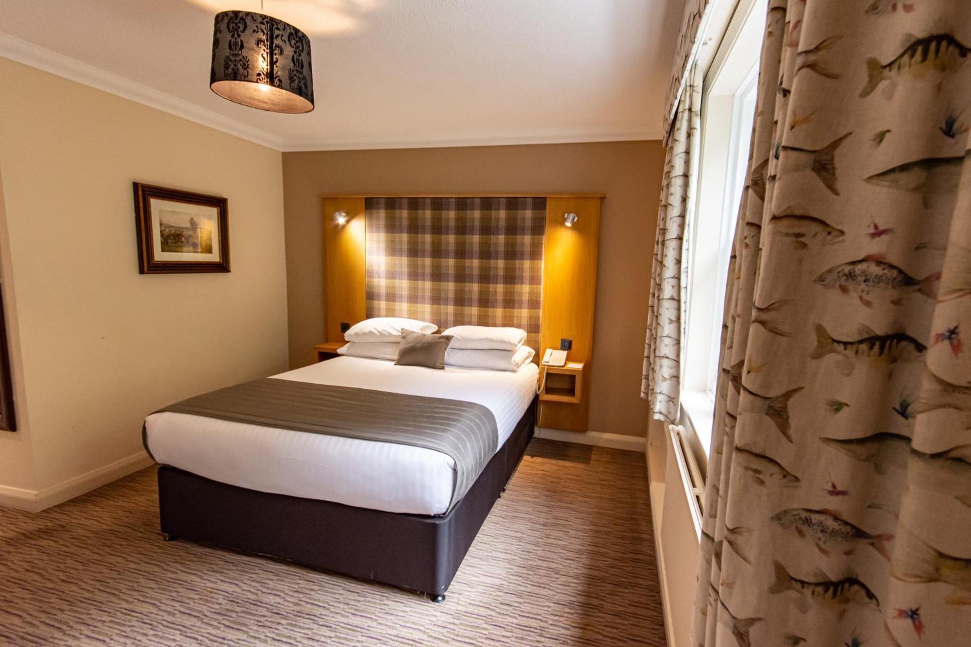 The Mill Hotel Sudbury Bagian luar foto
